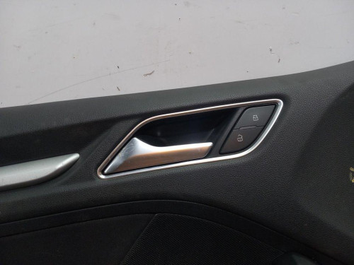  GUARNECIDO PUERTA DELANTERA IZQUIERDA AUDI A3 SPORTBACK (8VA) 