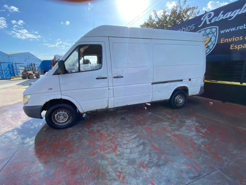  MERCEDES-BENZ SPRINTER FURGÓN 