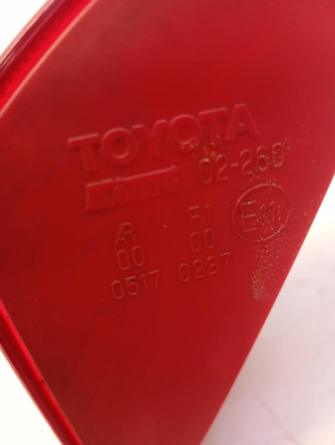  PILOTO TRASERO DERECHO INTERIOR TOYOTA AURIS (E18) 