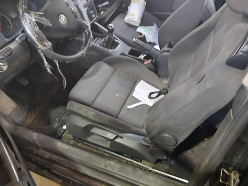 VOLKSWAGEN GOLF V (1K1)(10.2003) — автомобиль-донор на запчасти 