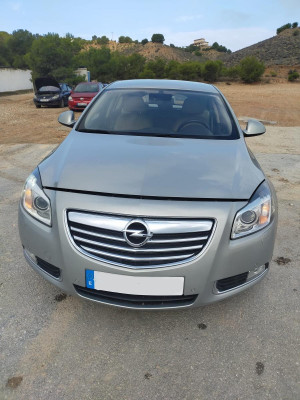 OPEL INSIGNIA BERLINA