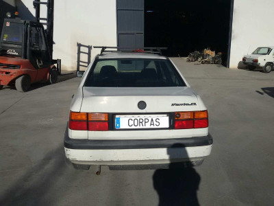 VOLKSWAGEN VENTO (1H2)