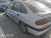  RENAULT LAGUNA (B56) 