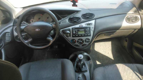 FORD FOCUS BERLINA (CAK) 
