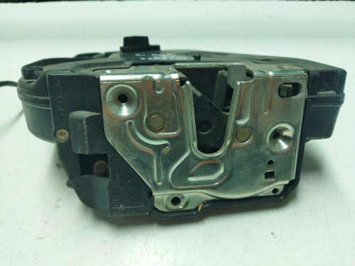 CERRADURA PUERTA TRASERA DERECHA Mercedes-Benz CLASE C (BM 203) BERLINA 
