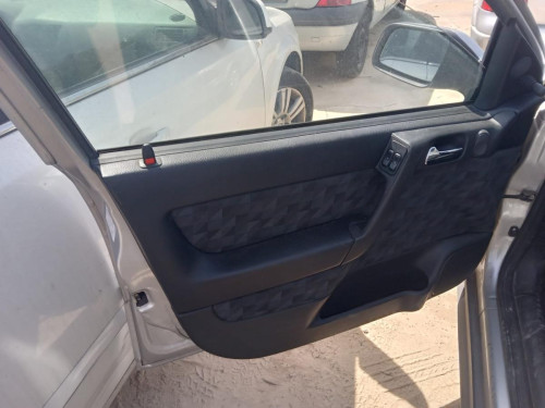  OPEL ASTRA G BERLINA 