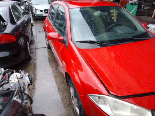 RENAULT MEGANE II BERLINA 5P — автомобиль-донор на запчасти 