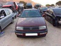 VOLKSWAGEN VENTO (1H2)