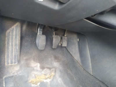 PEDAL EMBRAGUE