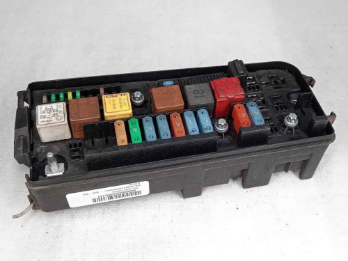  CAJA RELES / FUSIBLES Opel VECTRA C BERLINA 