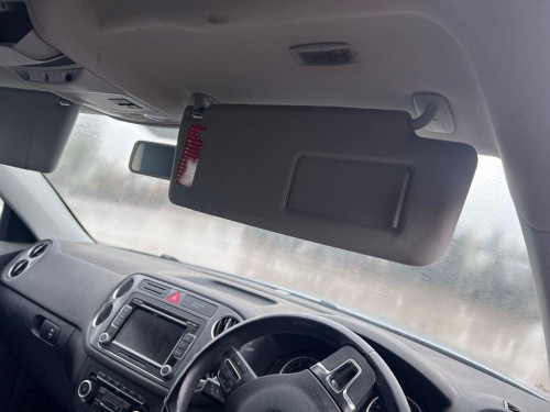  VOLKSWAGEN TIGUAN (5N1) 
