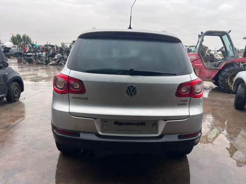  VOLKSWAGEN TIGUAN (5N1) 