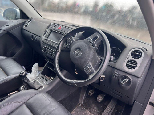  VOLKSWAGEN TIGUAN (5N1) 