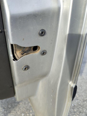 CERRADURA PUERTA DELANTERA DERECHA