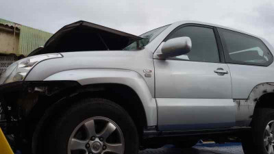 TOYOTA LAND CRUISER (J12)