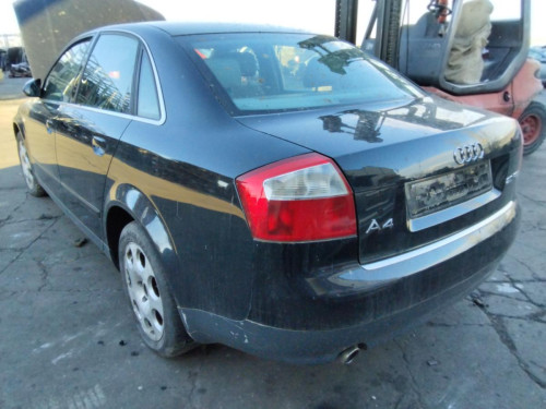  AUDI A4 BERLINA (8E) 
