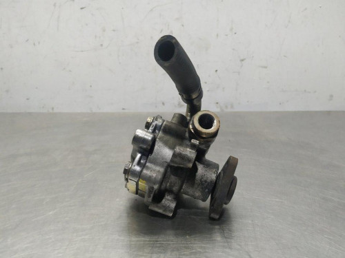 BOMBA DIRECCION Volkswagen PASSAT BERLINA (3B2) 