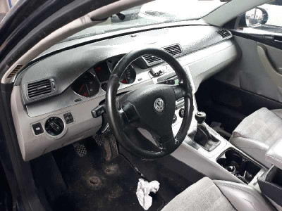 VOLKSWAGEN PASSAT BERLINA (3C2)