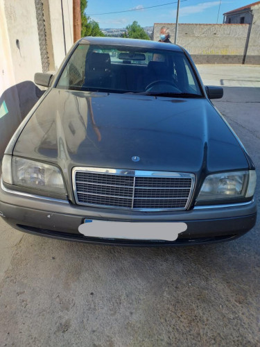 MERCEDES-BENZ CLASE C (BM 202) BERLINA — vehículo donante para recambios 