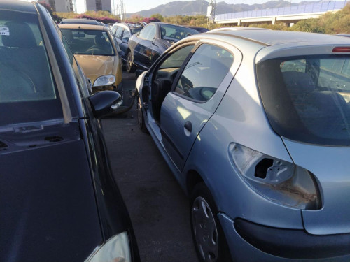  PUERTA TRASERA IZQUIERDA PEUGEOT 206 