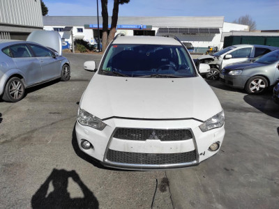 MITSUBISHI OUTLANDER (CW0)