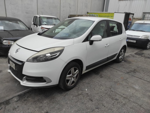 RENAULT SCENIC III (JZ) — vehículo donante para recambios 