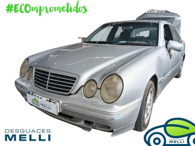 MERCEDES-BENZ CLASE E (BM 210) BERLINA