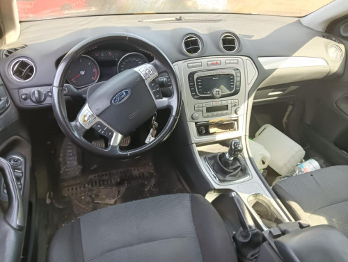 FORD MONDEO BERLINA (CA2) — vehículo donante para recambios 