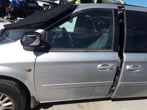 PUERTA DELANTERA IZQUIERDA Chrysler VOYAGER (RG) 