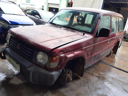  MITSUBISHI MONTERO (V20/V40) 