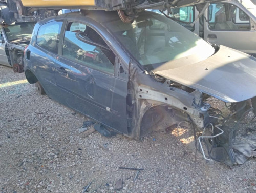  RENAULT CLIO III 
