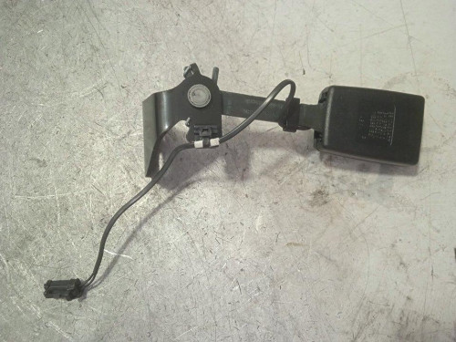 ENGANCHE CINTURON TRASERO IZQUIERDO Peugeot 3008 