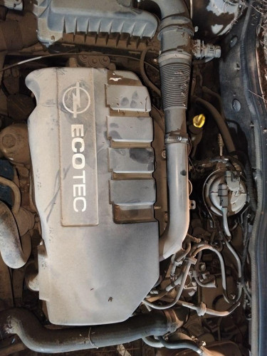 MOTOR COMPLETO OPEL ASTRA H BERLINA 