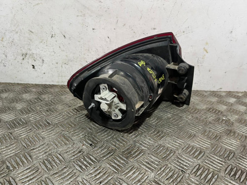 PILOTO TRASERO DERECHO 