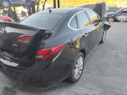 OPEL ASTRA J BERLINA 5P — Donor Vehicle for Used Parts 