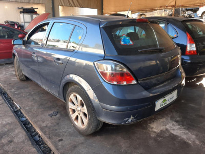 OPEL ASTRA H BERLINA