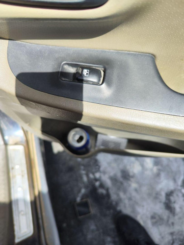 MANDO ELEVALUNAS TRASERO DERECHO Hyundai SANTA FE (SM) 