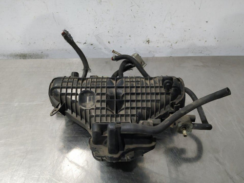  COLECTOR ADMISION, TOYOTA, AURIS (E18) 