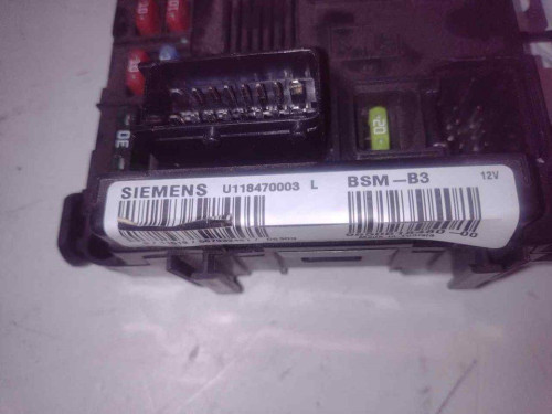 CAJA RELES / FUSIBLES CITROEN XSARA PICASSO 