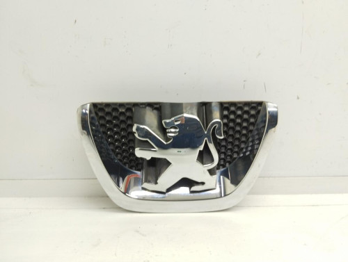  EMBLEMA Peugeot 206 + 