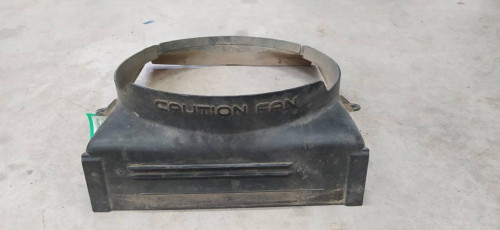 CALANDRA DELANTERA DE RADIADOR JEEP CHEROKEE (KJ) 