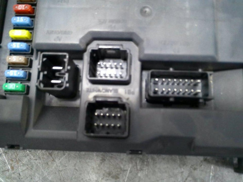 CAJA RELES / FUSIBLES CITROEN C3 