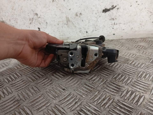 CERRADURA PUERTA DELANTERA DERECHA 