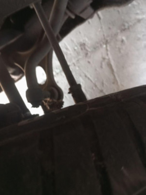 BRAZO SUSPENSION DELANTERO IZQUIERDO