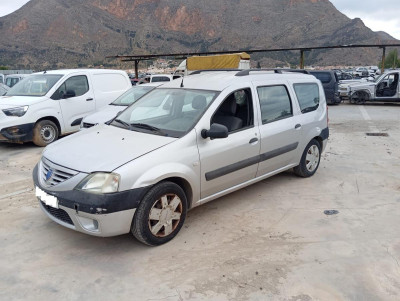 DACIA LOGAN 1