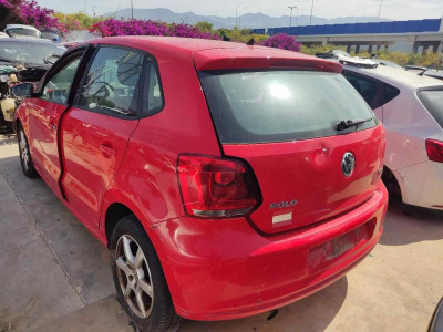 VOLKSWAGEN POLO V (6R1)