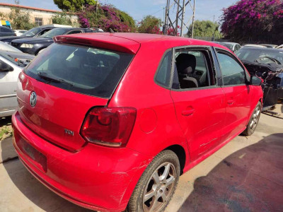 VOLKSWAGEN POLO V (6R1)