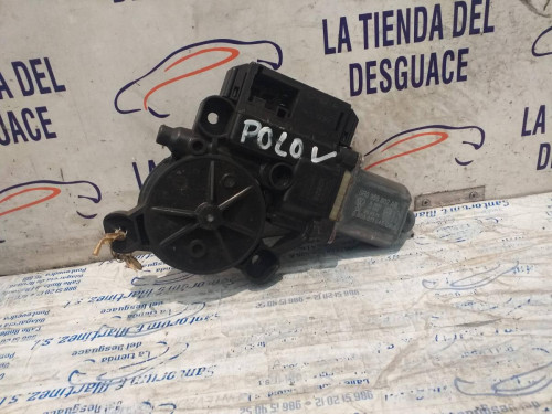  MOTOR ELEVALUNAS DELANTERO DERECHO 