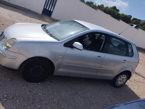 VOLKSWAGEN POLO IV (9N1) — vehículo donante para recambios 