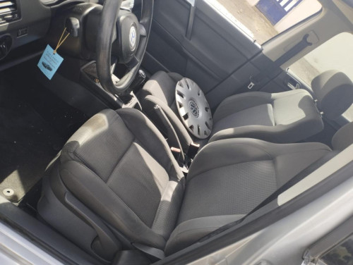 VOLKSWAGEN POLO IV (9N1) — vehículo donante para recambios 